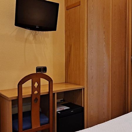Pension La Concha Сан Себастиан Екстериор снимка